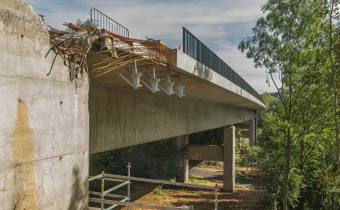 Most č.7-028 přes údolí Bakovského potoka